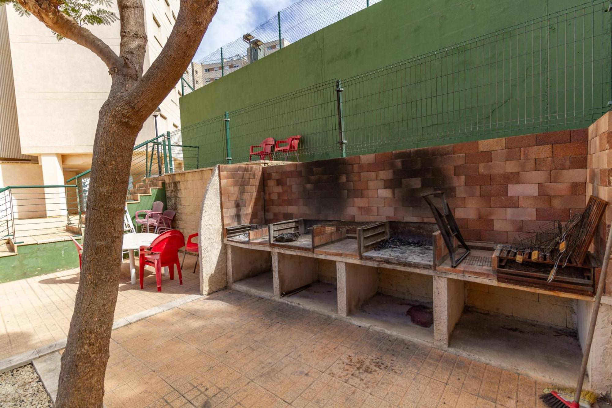 Apartment Vilapark With Pool, Free Parking, Terrace, Beach Benidorm Eksteriør bilde
