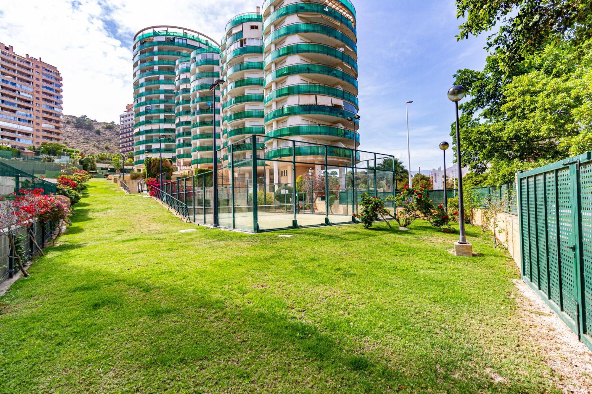 Apartment Vilapark With Pool, Free Parking, Terrace, Beach Benidorm Eksteriør bilde